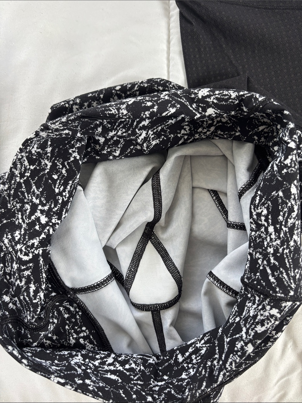 LULULEMON | Cropped Leggings - Picture 6 of 6